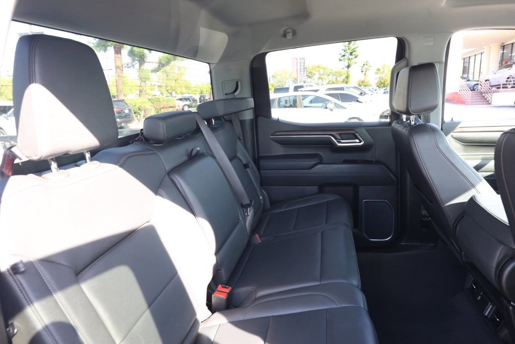 Used 2024 GMC Sierra 1500 SLT image 17