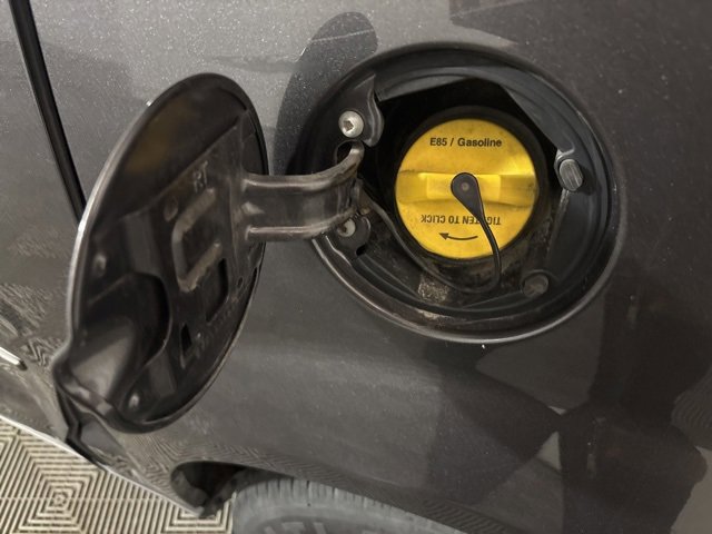 Used 2015 Dodge Grand Caravan SXT w/ Blacktop Package image 44