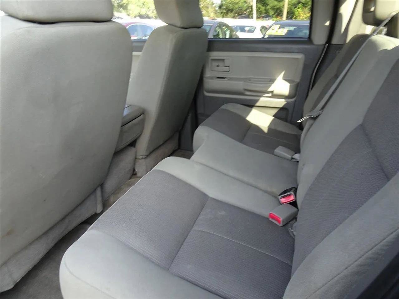 Used 2006 Dodge Dakota SLT w/ SLT Value Group image 19