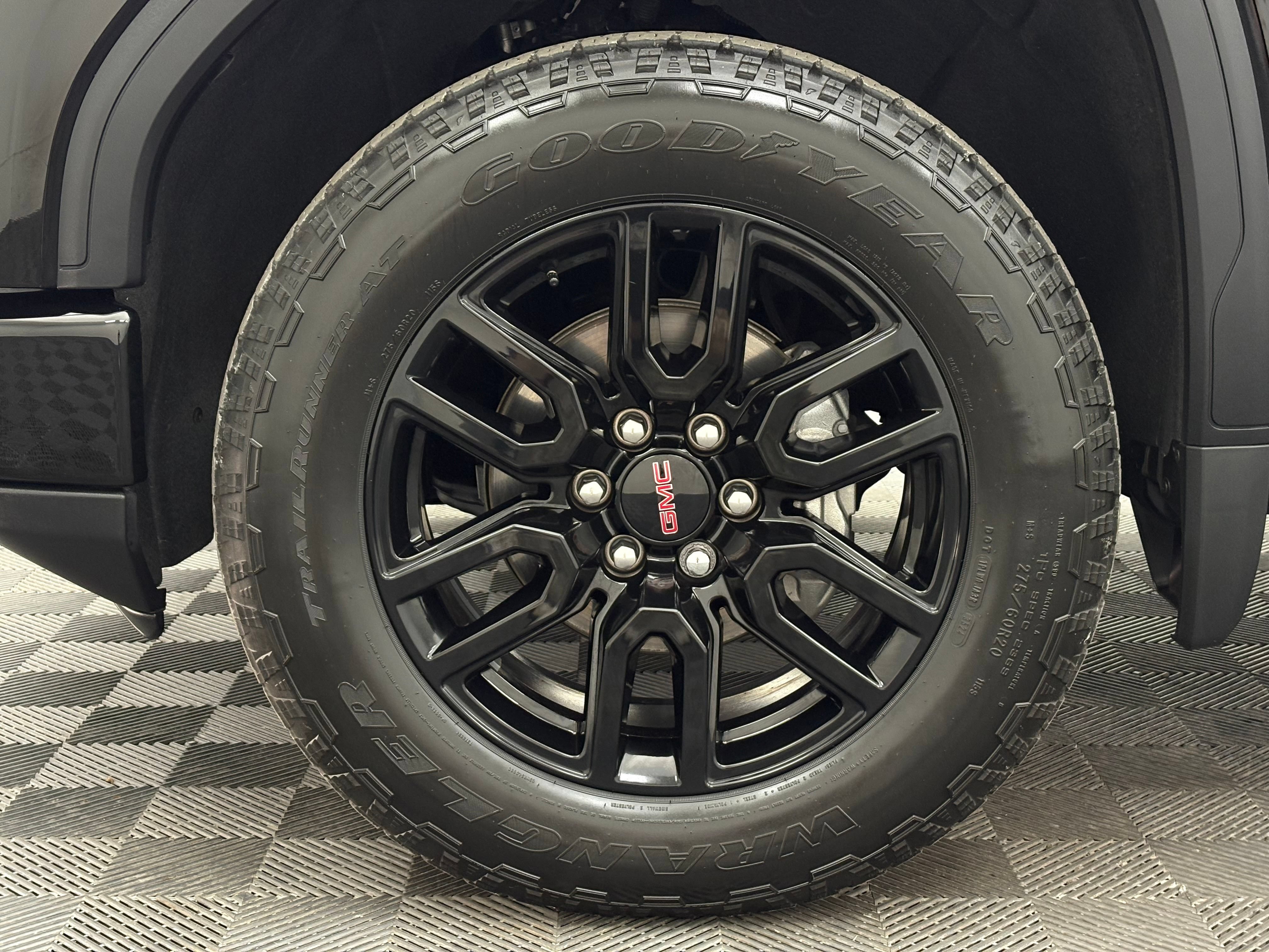 Used 2025 GMC Sierra 1500 Elevation AWD/4WD image 12
