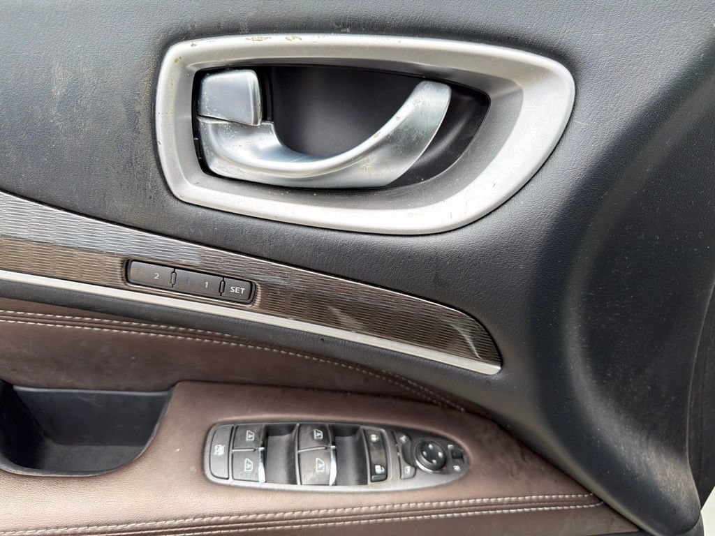 Used 2020 INFINITI QX60 Luxe w/ Essential Package FWD image 9