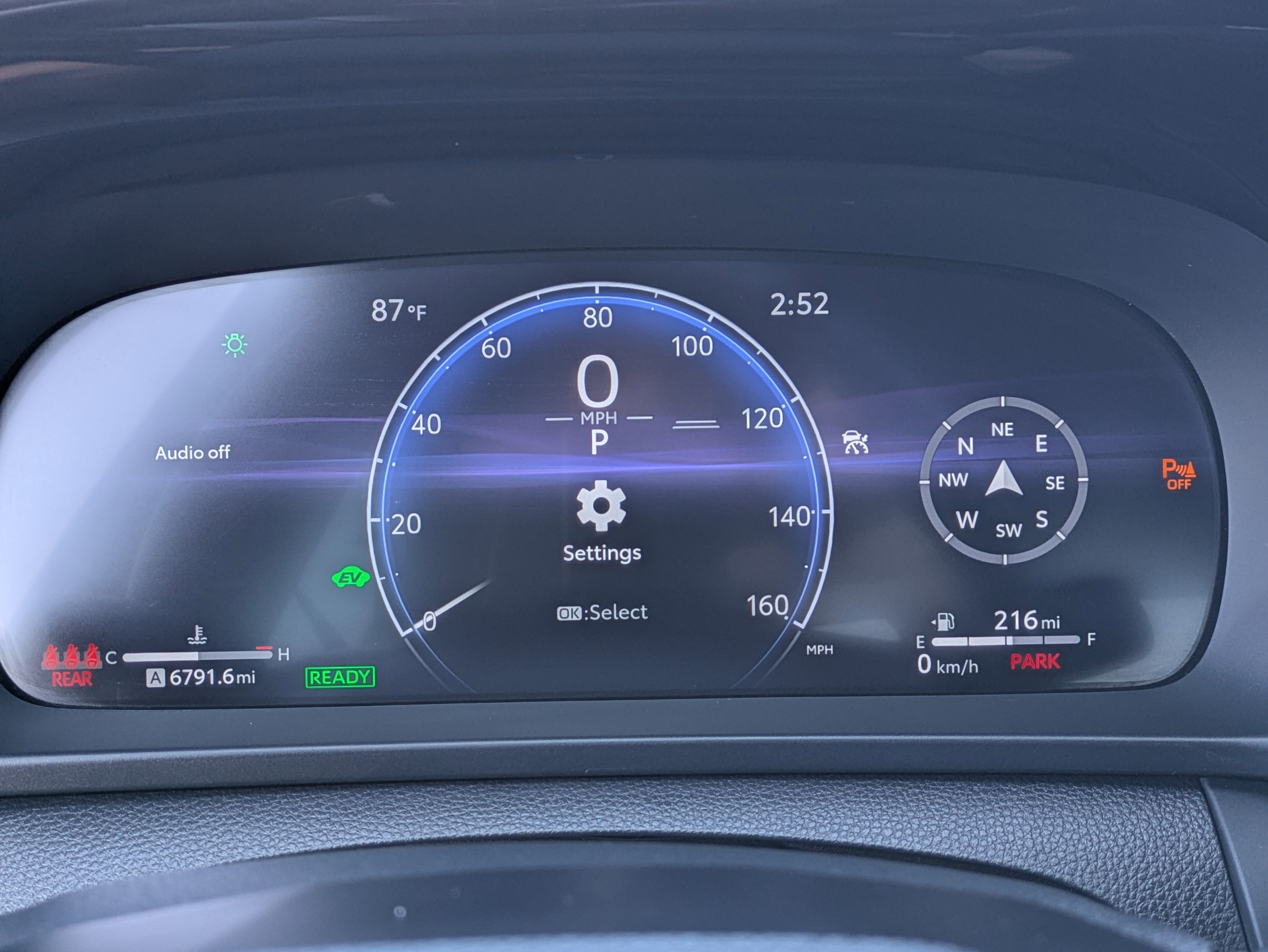 Used 2024 Toyota Crown XLE image 28