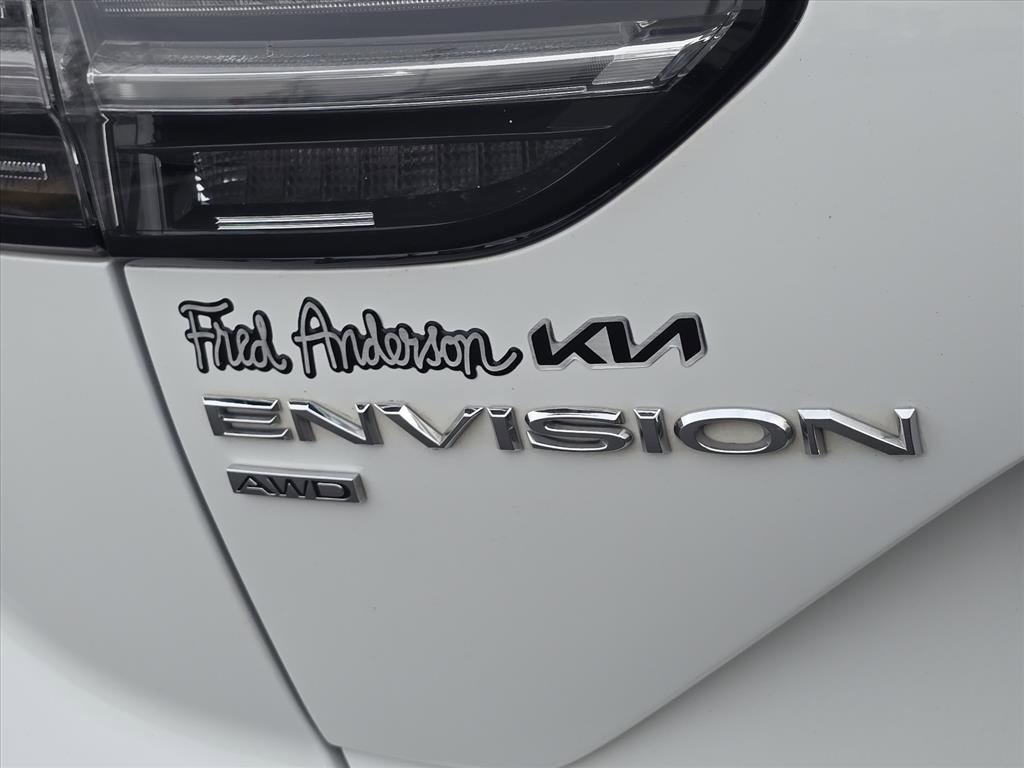 Used 2022 Buick Envision Avenir w/ Technology Package II image 13