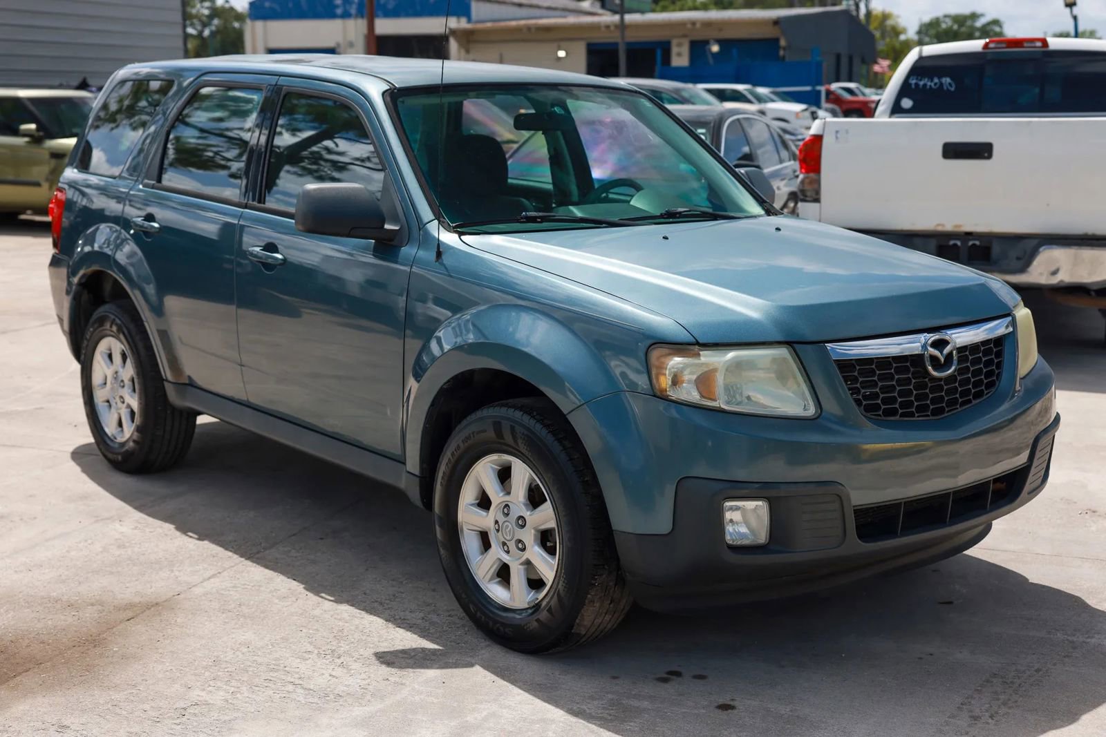 Used 2010 MAZDA Tribute i Sport image 9