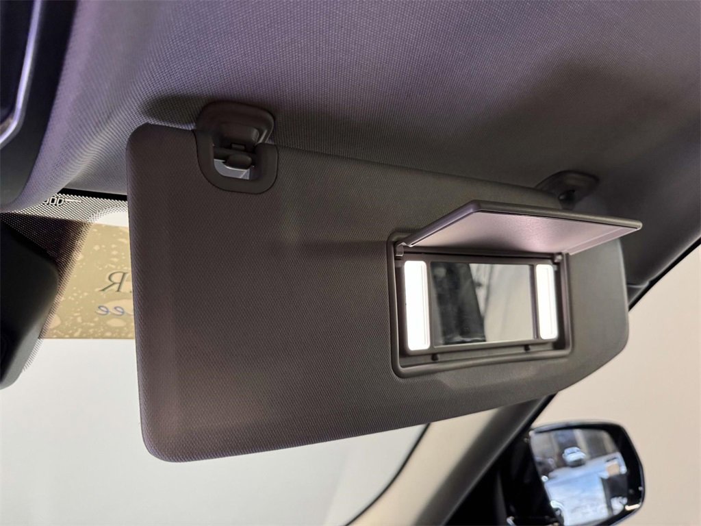 Used 2022 Jeep Grand Cherokee L Limited image 27