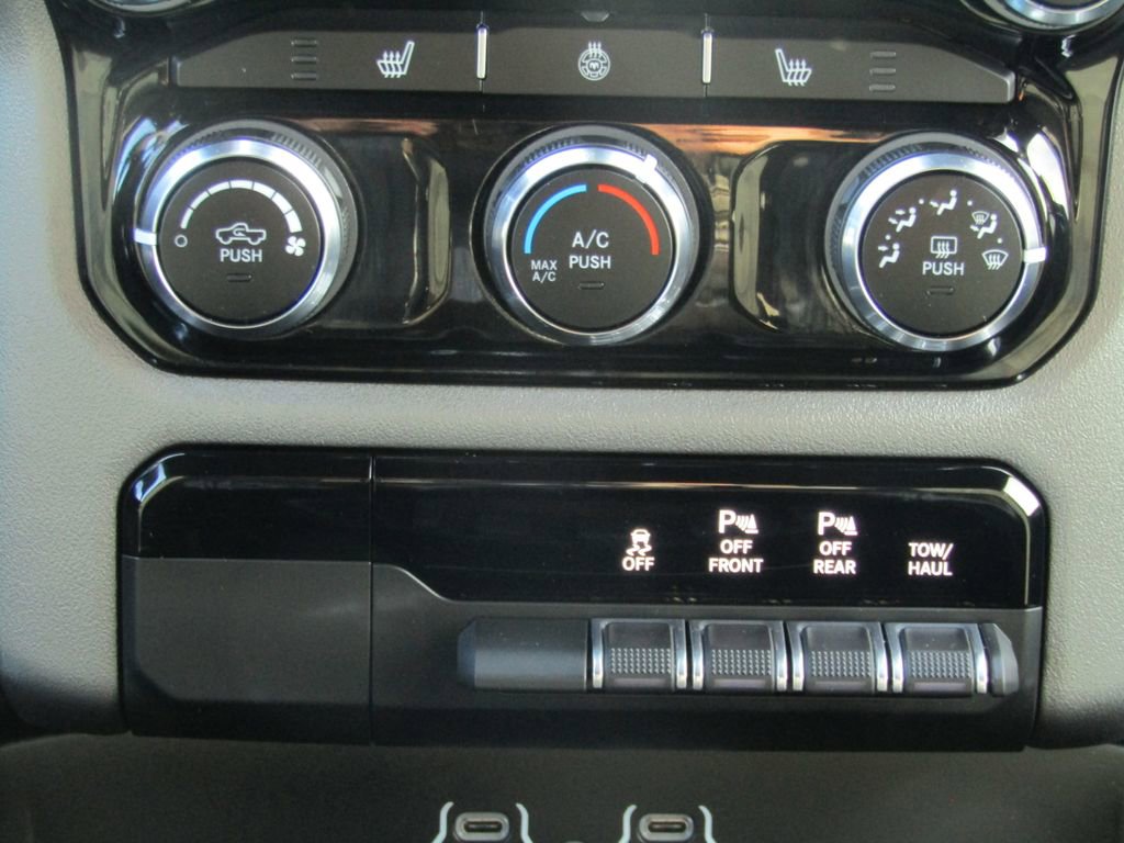 Used 2025 RAM 1500 Big Horn image 27