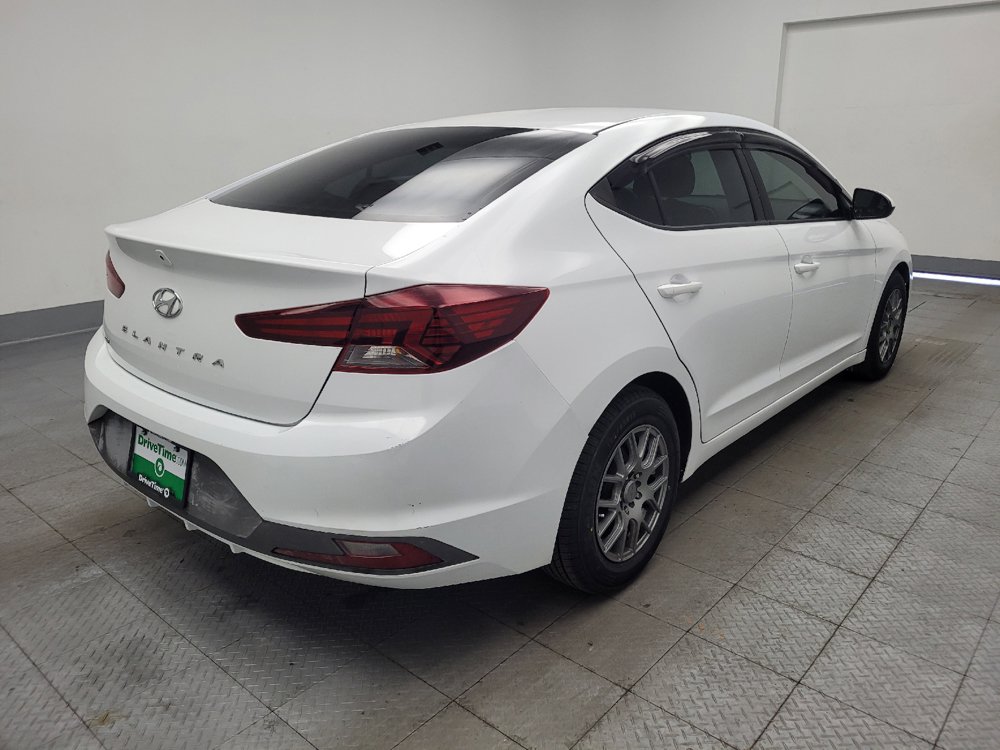 Used 2019 Hyundai Elantra SE w/ Cargo Package FWD image 9