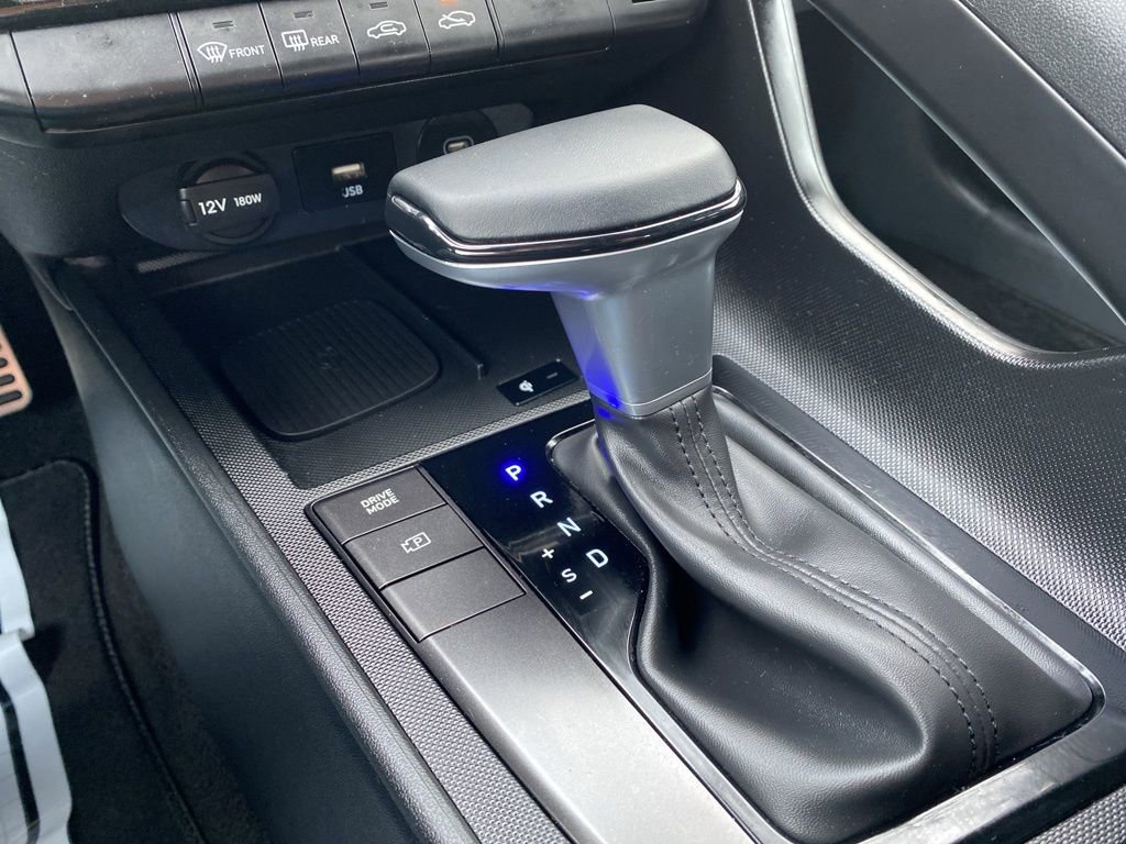 Certified 2025 Hyundai Elantra Sport w/ Cargo Package image 17