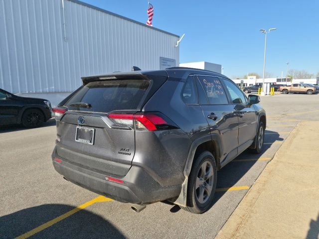 Used 2023 Toyota RAV4 XLE w/ Convenience Package AWD/4WD image 5