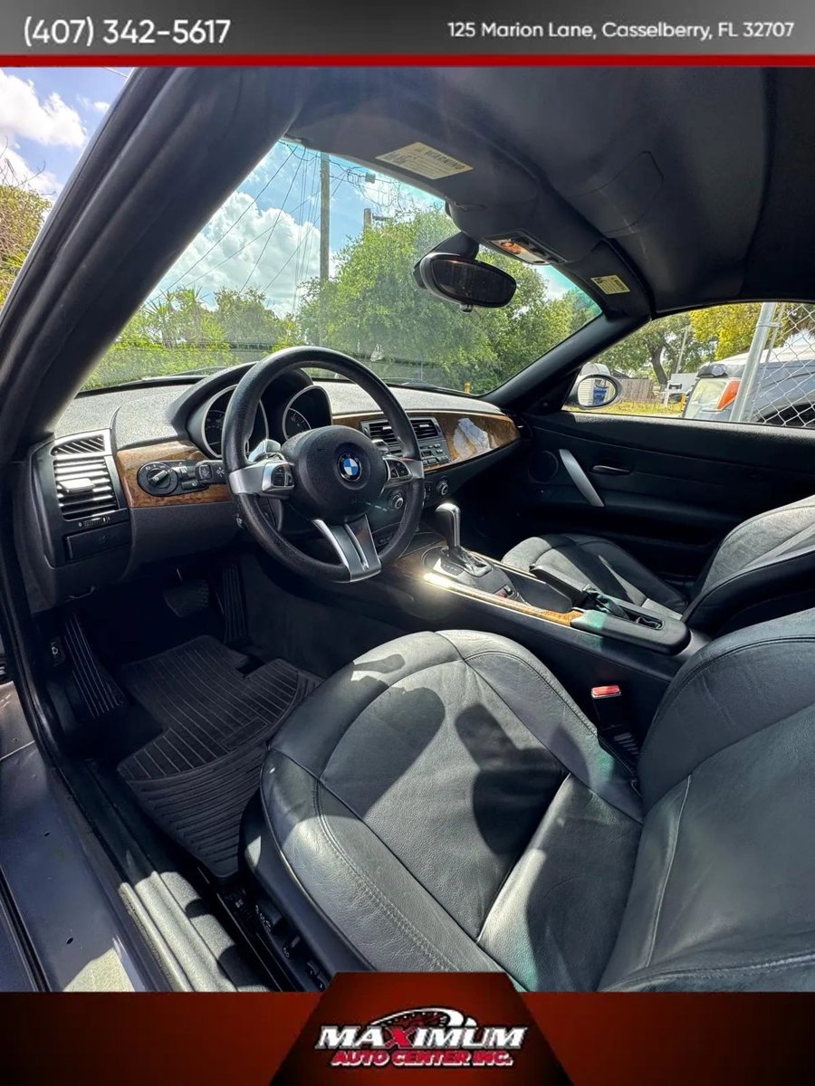 Used 2008 BMW Z4 3.0i RWD image 10