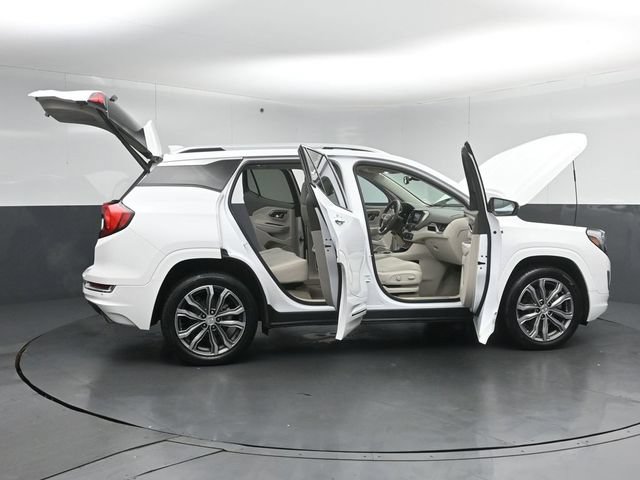 Used 2020 GMC Terrain Denali w/ Denali Premium Package AWD/4WD image 58