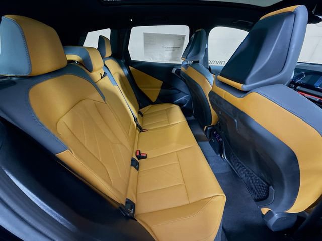 Used 2025 BMW X3 M50 w/ Premium Package image 27