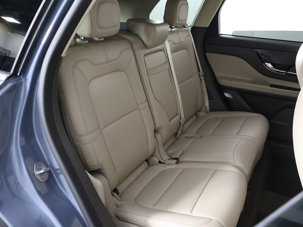 Used 2023 Lincoln Corsair AWD w/ Towing Package image 30