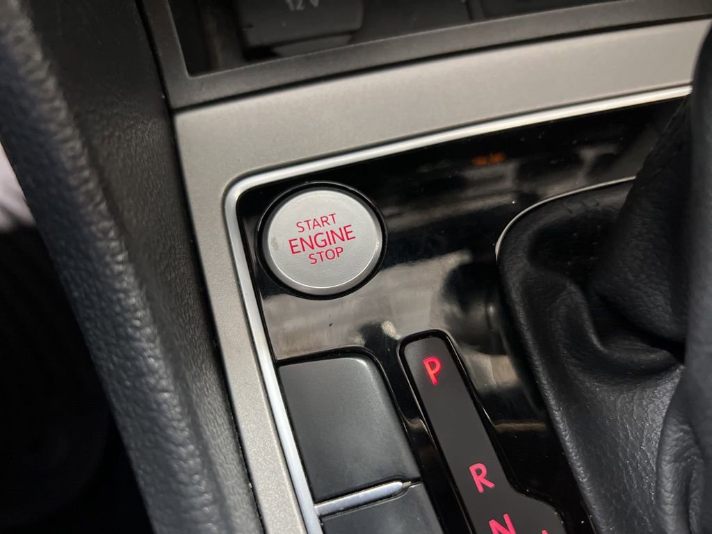 Used 2022 Volkswagen Passat 2.0T R-Line image 45