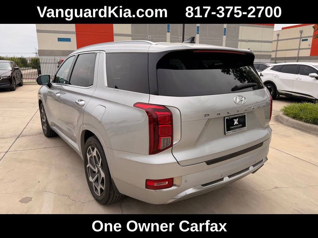 Used 2022 Hyundai Palisade Calligraphy FWD image 2