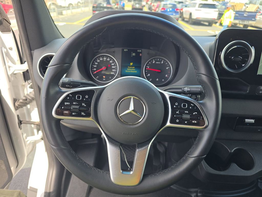Used 2024 Mercedes-Benz Sprinter 2500 image 14