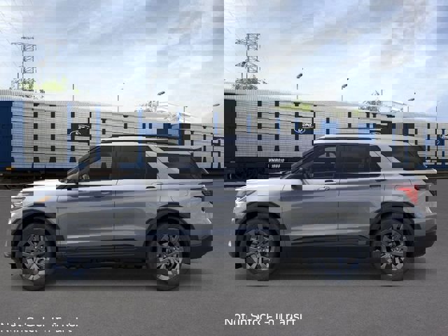 New 2026 Ford Explorer Active image 3