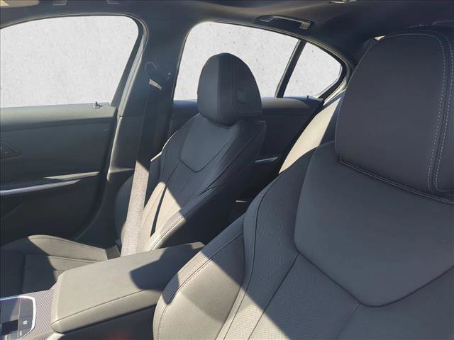 Used 2025 BMW 330i xDrive Sedan image 16