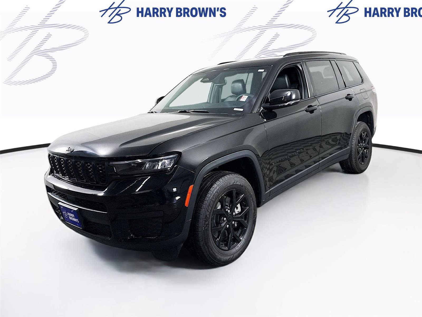 Used 2024 Jeep Grand Cherokee L Laredo image 1