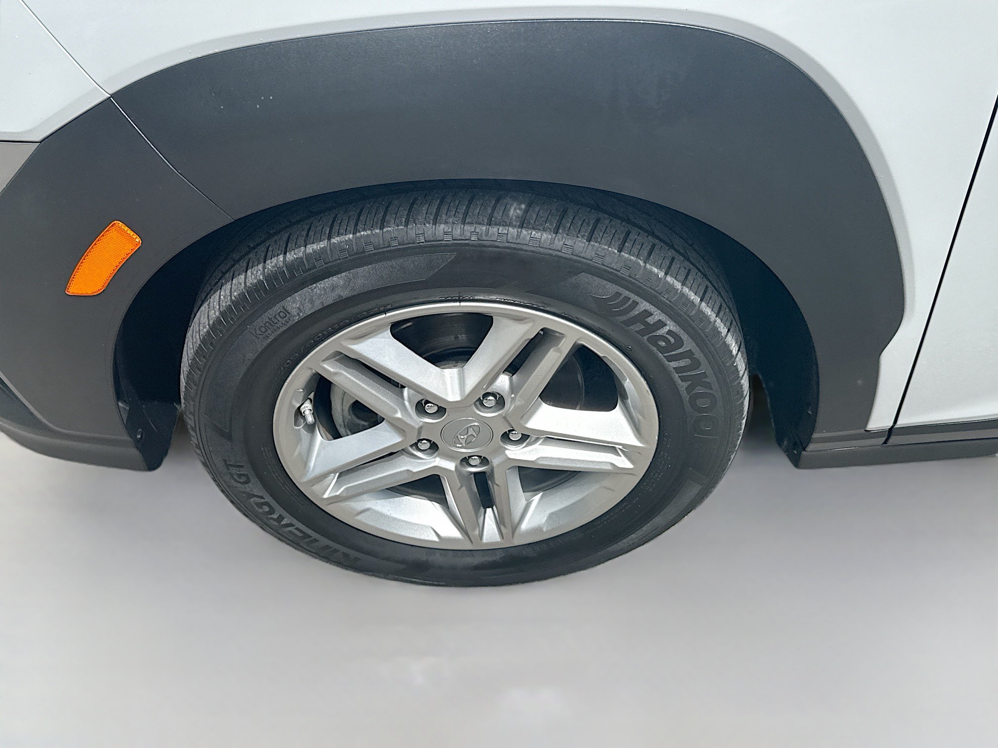Used 2023 Hyundai Kona SE FWD image 33