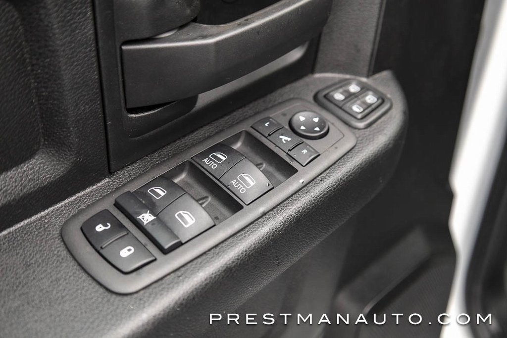 Used 2024 RAM 2500 Tradesman w/ Chrome Appearance Group image 22