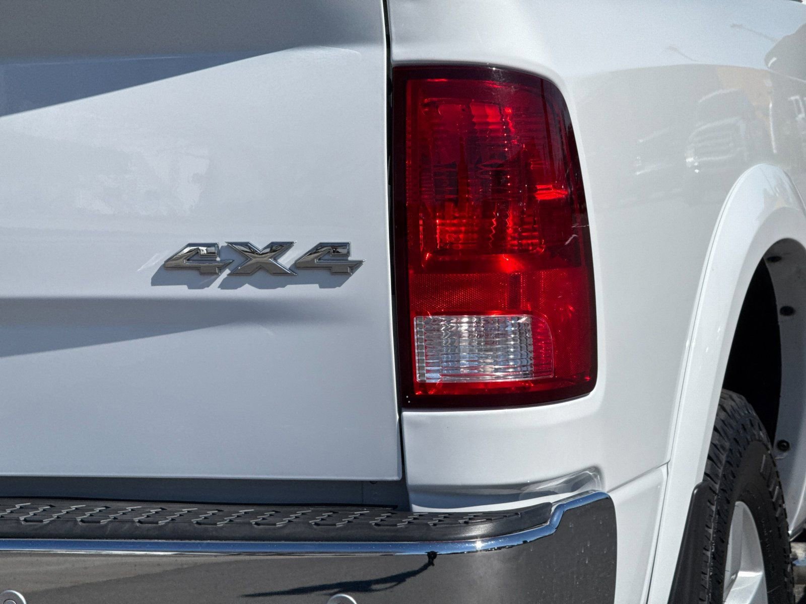 Used 2015 RAM 1500 Outdoorsman image 30