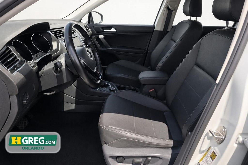 Used 2018 Volkswagen Tiguan SEL AWD/4WD image 10