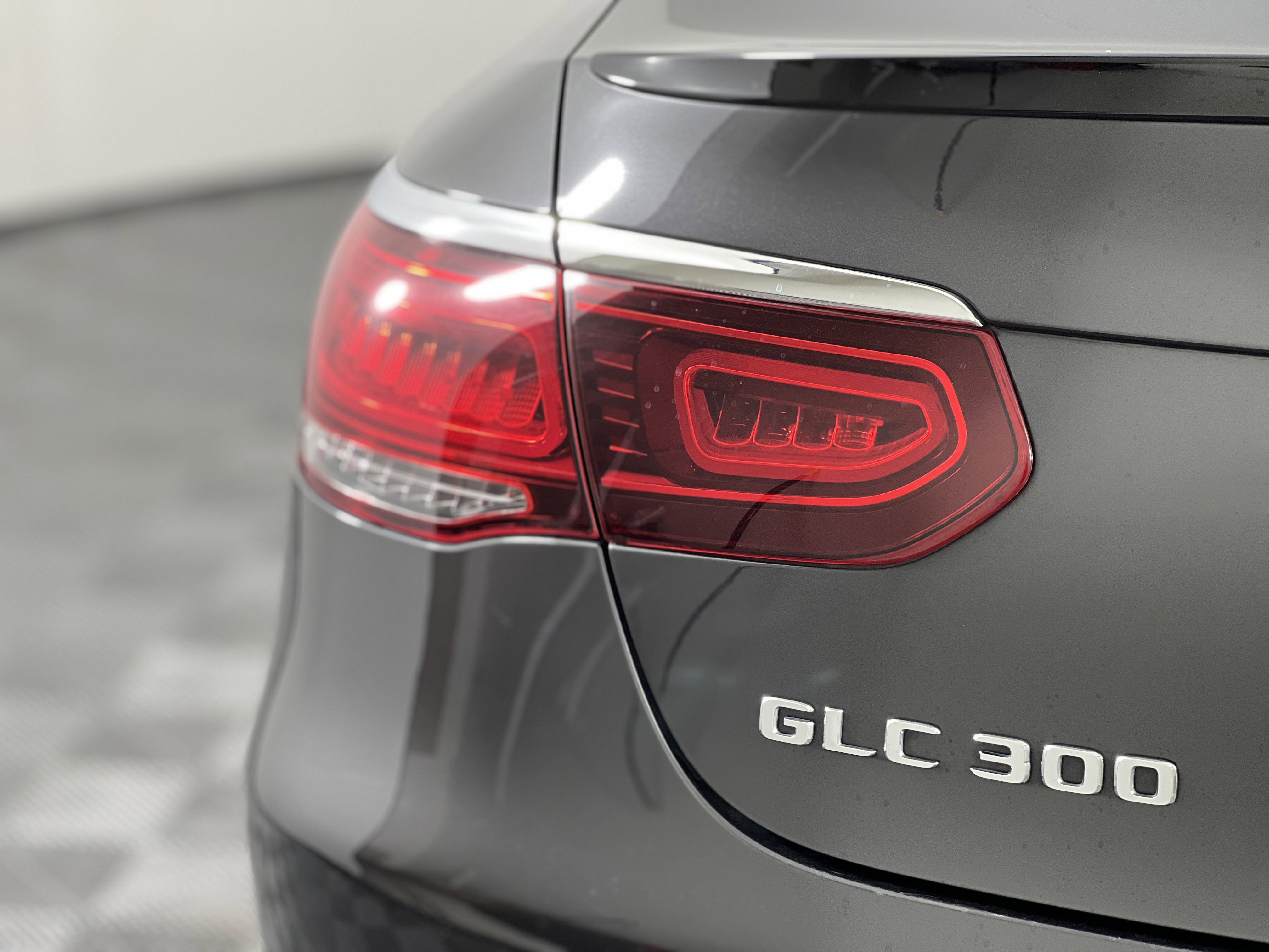 Used 2020 Mercedes-Benz GLC 300 4MATIC Coupe image 12