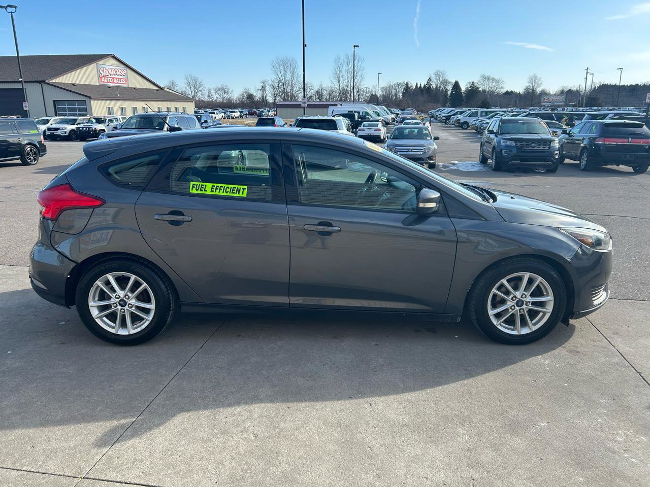 Used 2016 Ford Focus SE image 4
