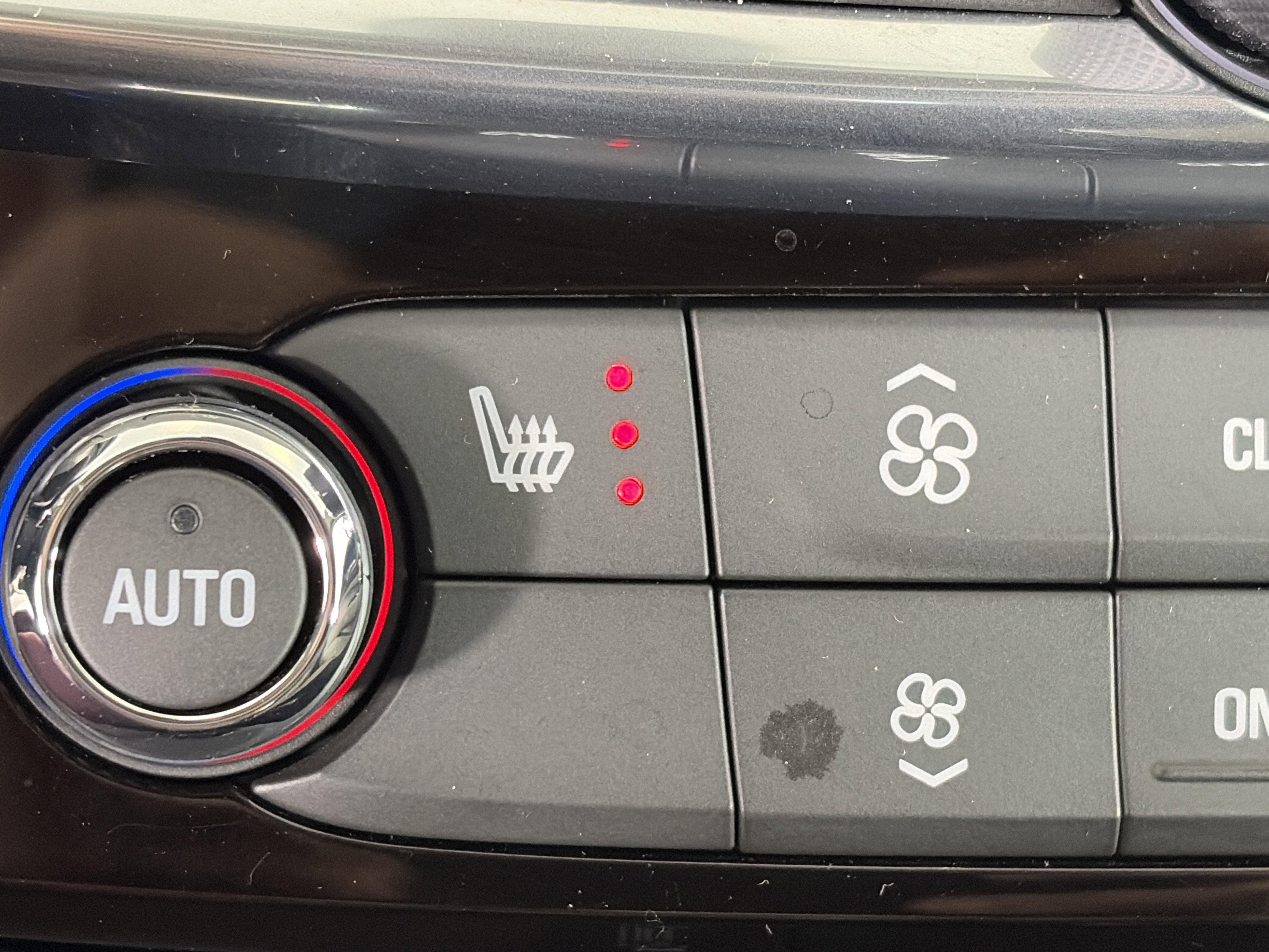 Used 2017 Buick LaCrosse Essence w/ Sun and Shade Package image 24