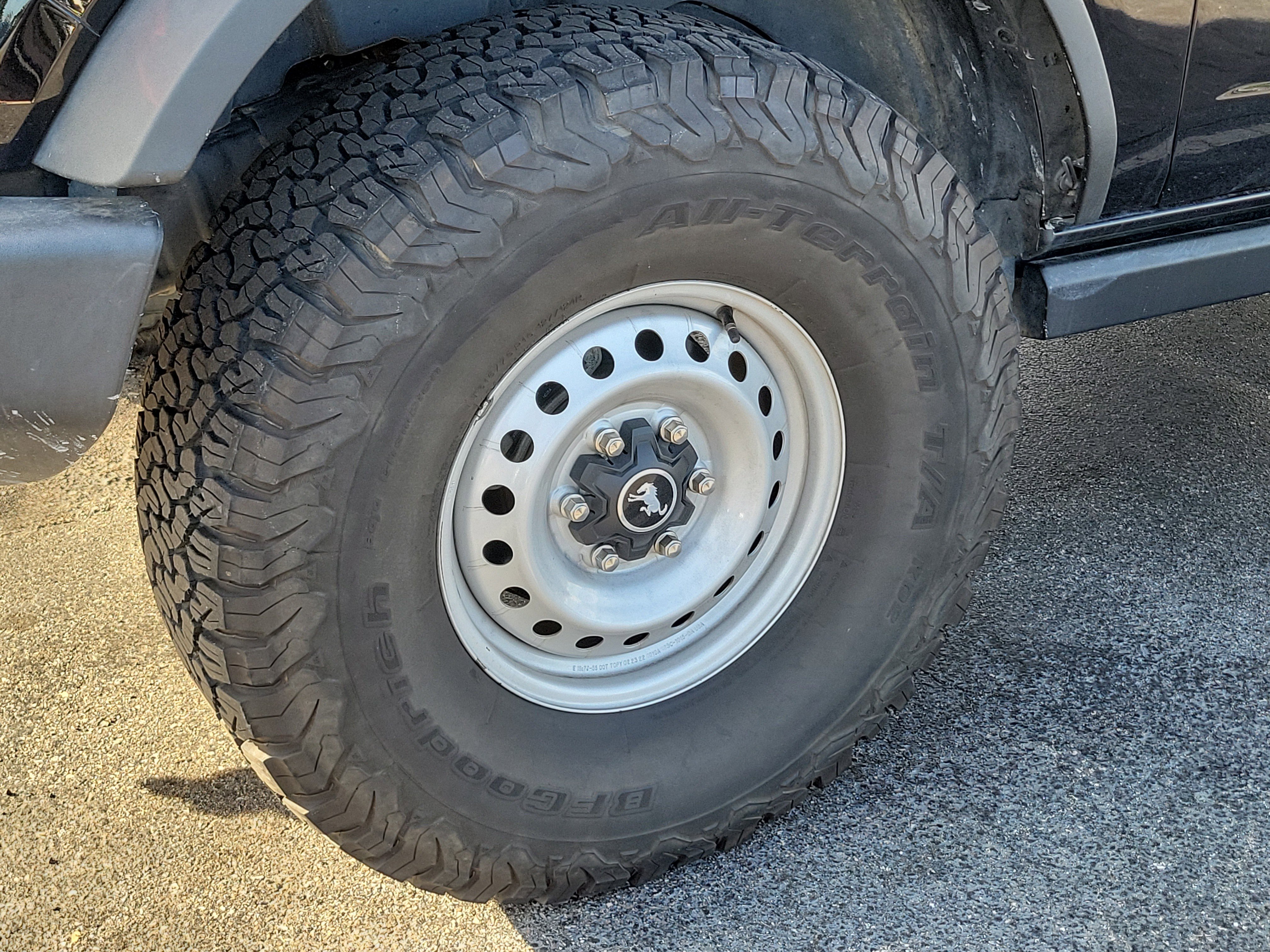 Used 2022 Ford Bronco 2-Door AWD/4WD image 10