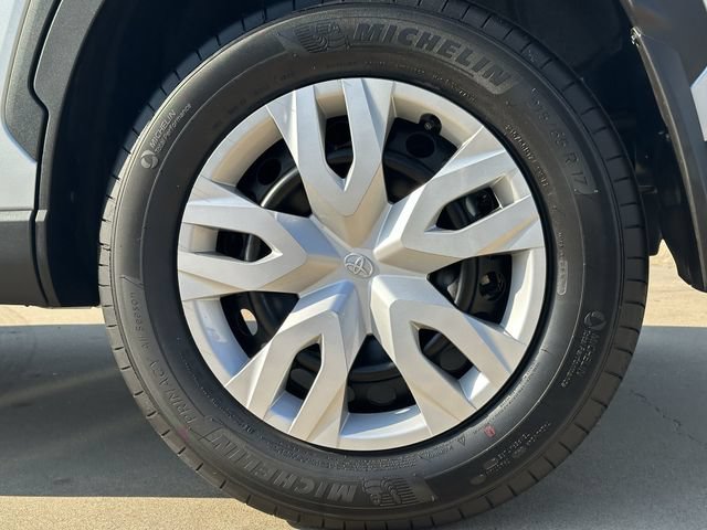 Certified 2026 Toyota Corolla Cross L FWD image 8