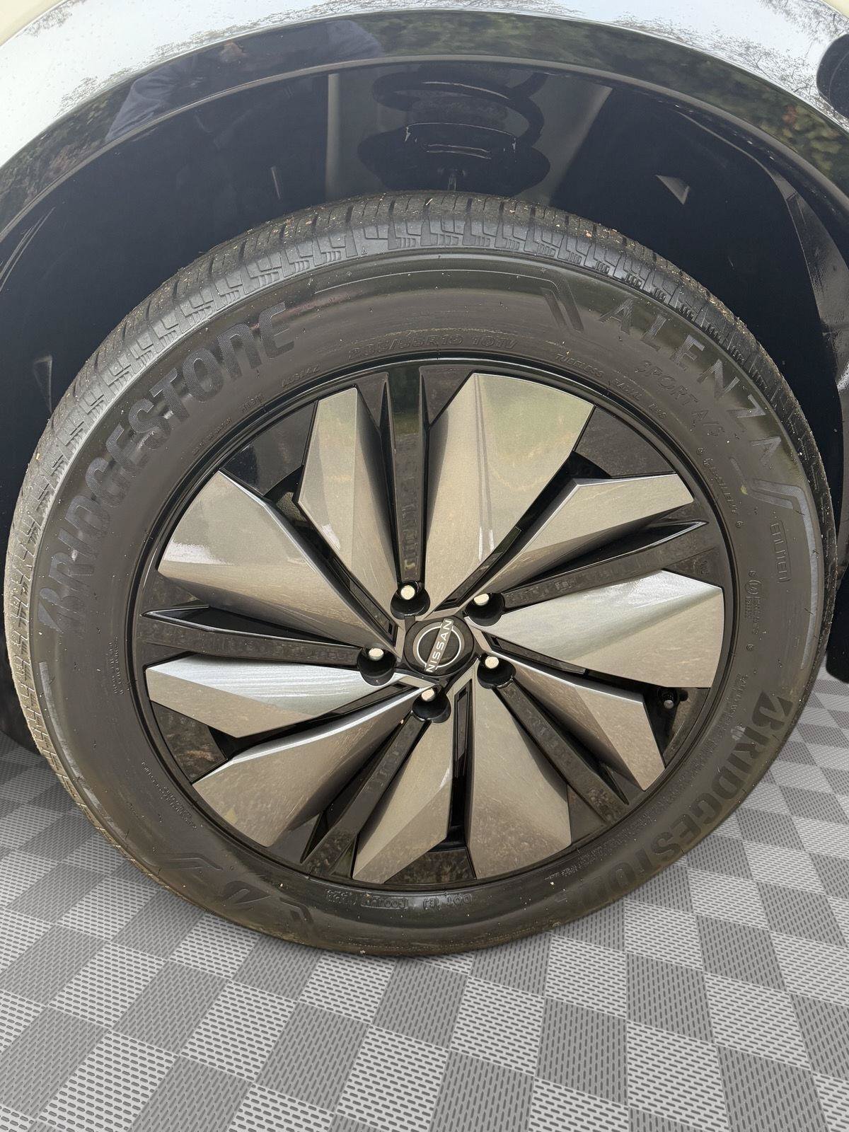 Certified 2024 Nissan Ariya AWD image 10