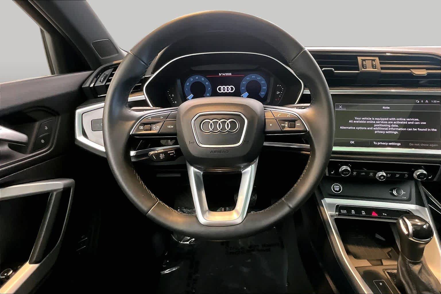 Used 2024 Audi Q3 2.0T Premium w/ Convenience Package AWD/4WD image 6