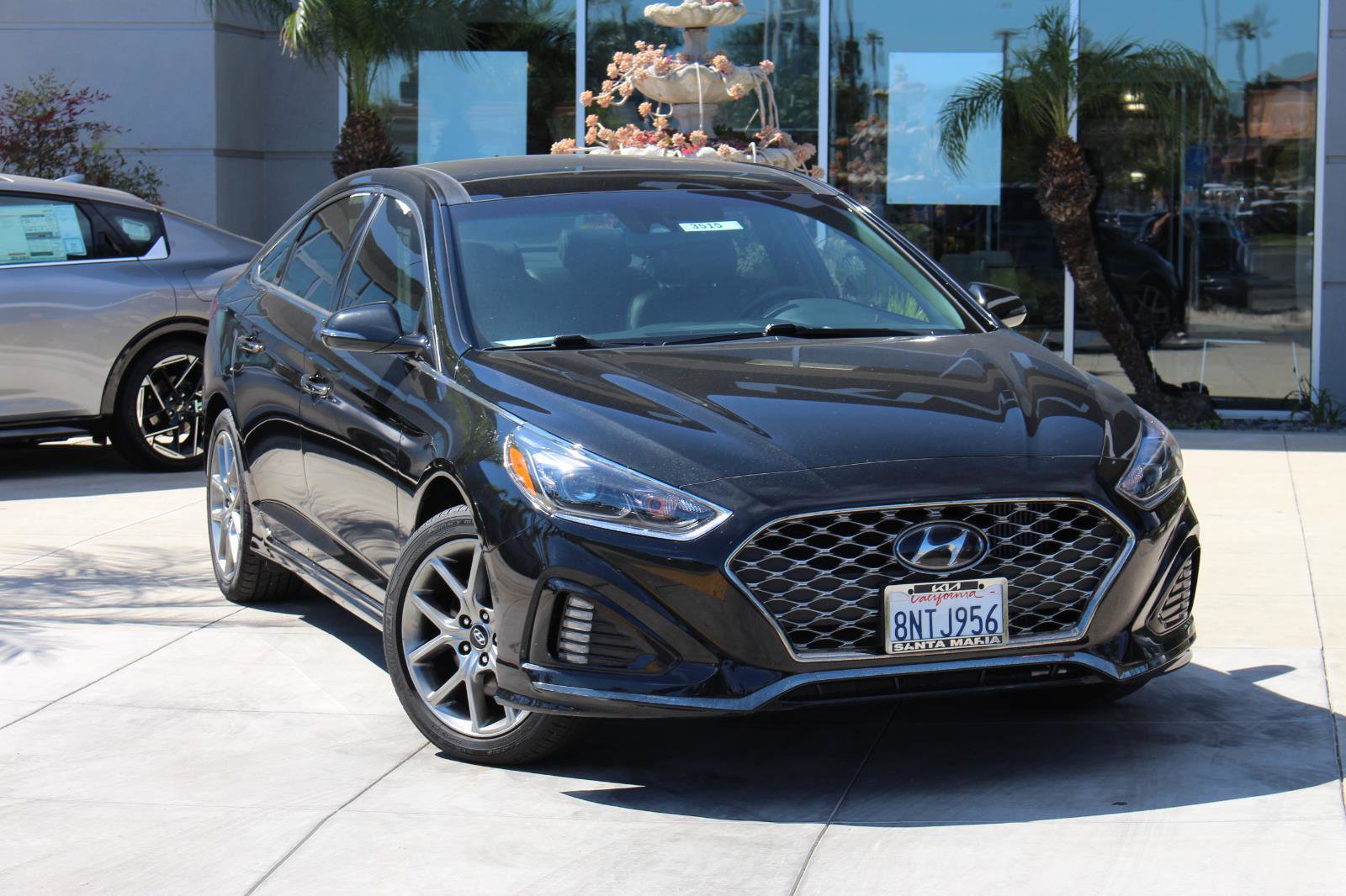 Used 2019 Hyundai Sonata Limited image 2