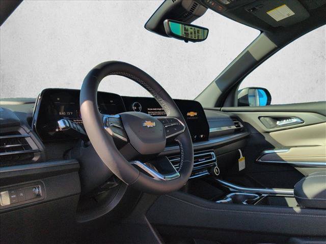 New 2026 Chevrolet Traverse LT w/ Sun and Wheel Package FWD image 3