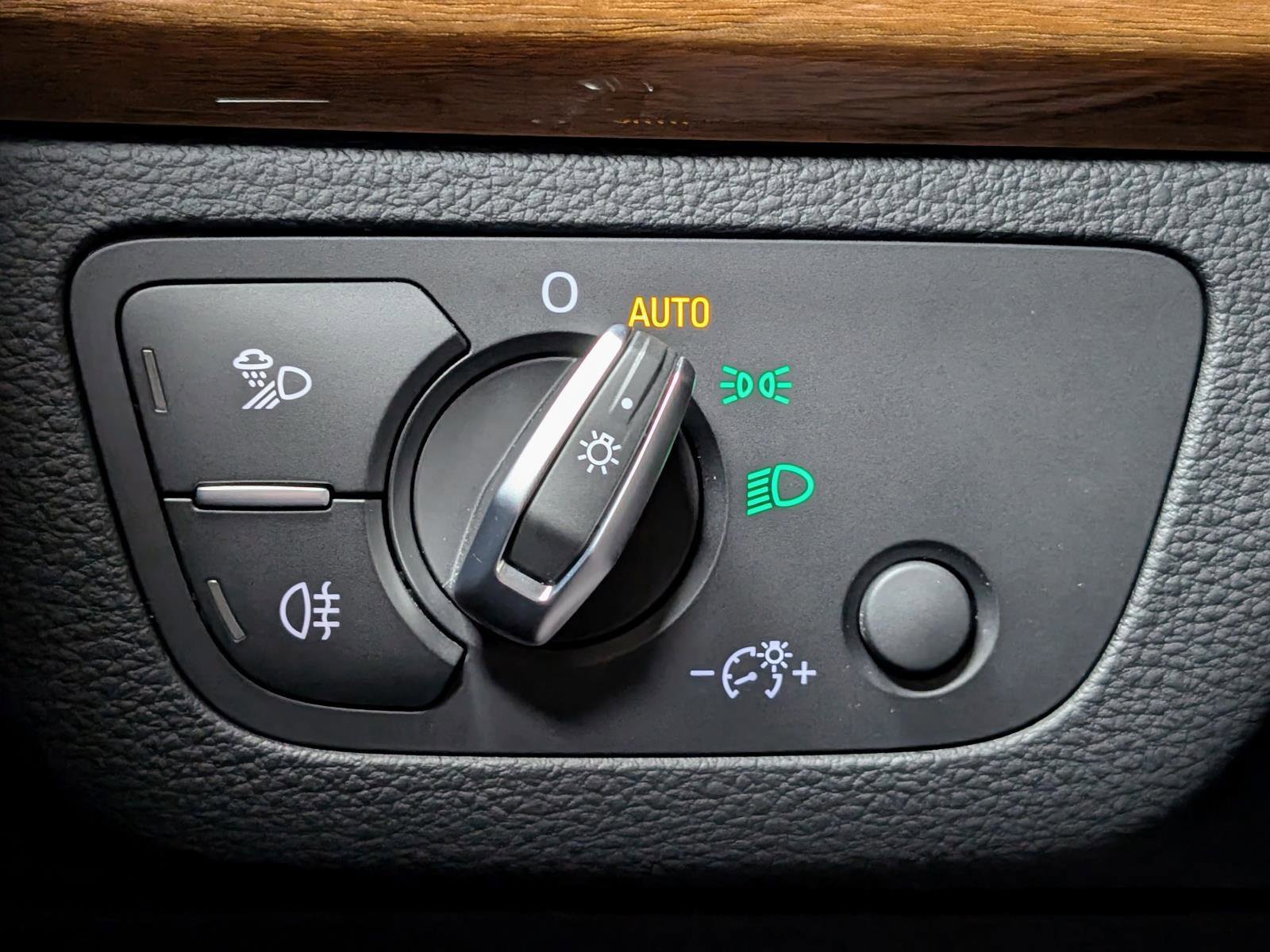 Used 2023 Audi Q5 2.0T Premium w/ Convenience Package image 30