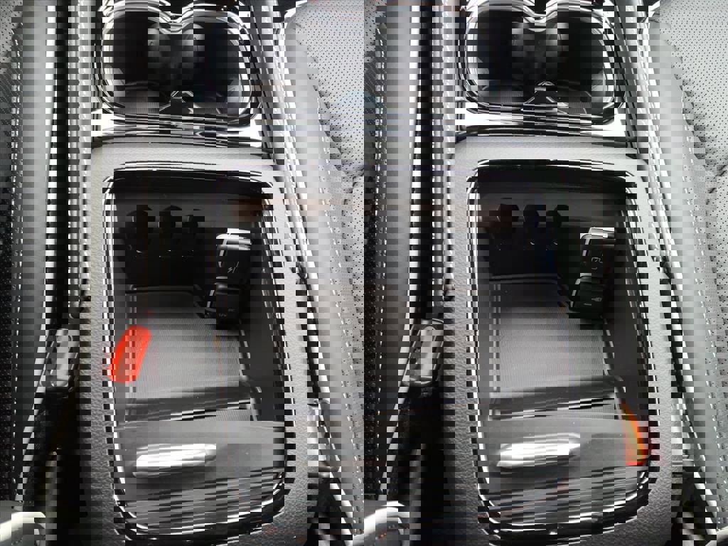 New 2026 Chrysler Pacifica Limited w/ S Appearance Package image 13