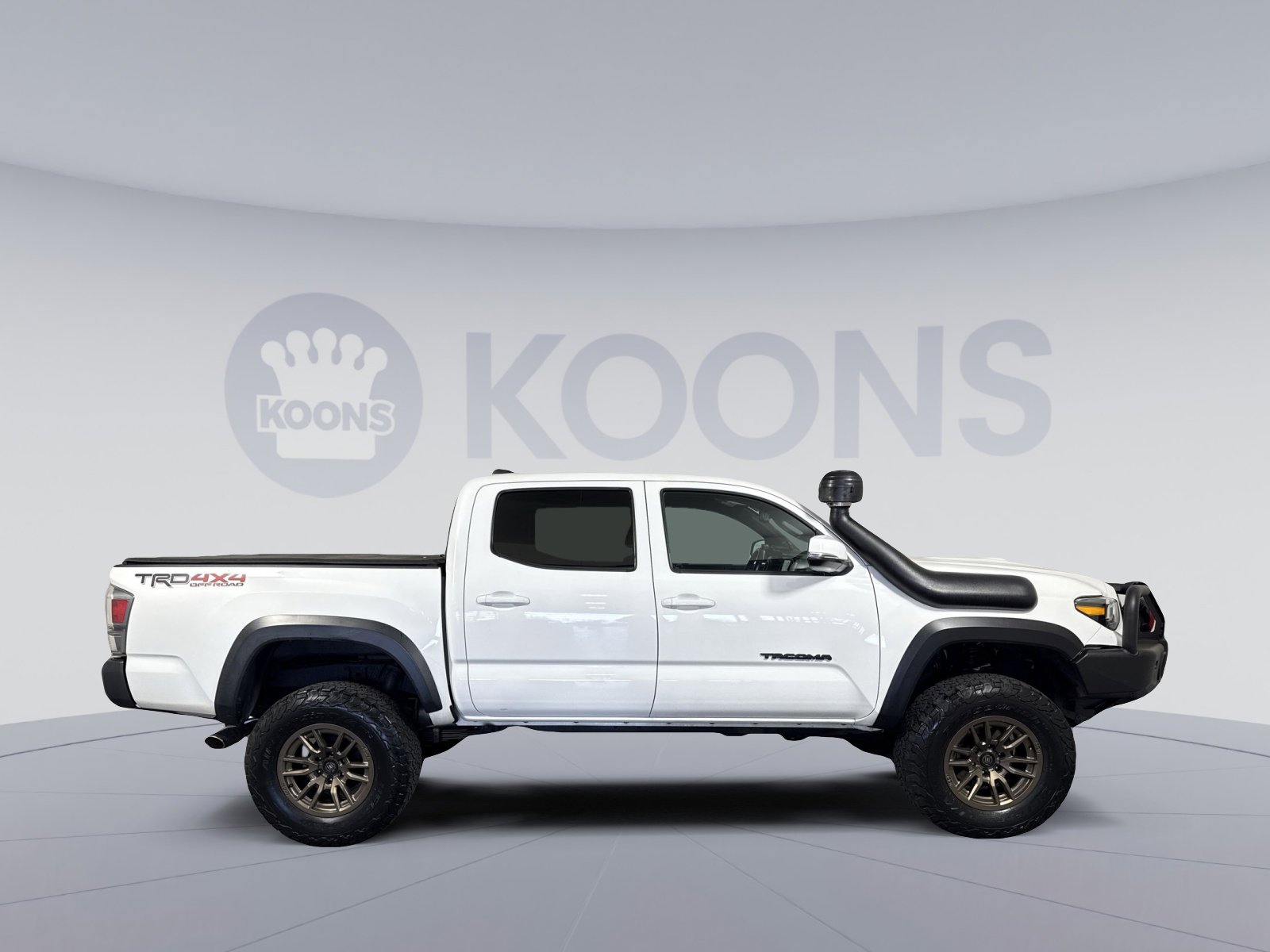 Used 2020 Toyota Tacoma TRD Off-Road image 8