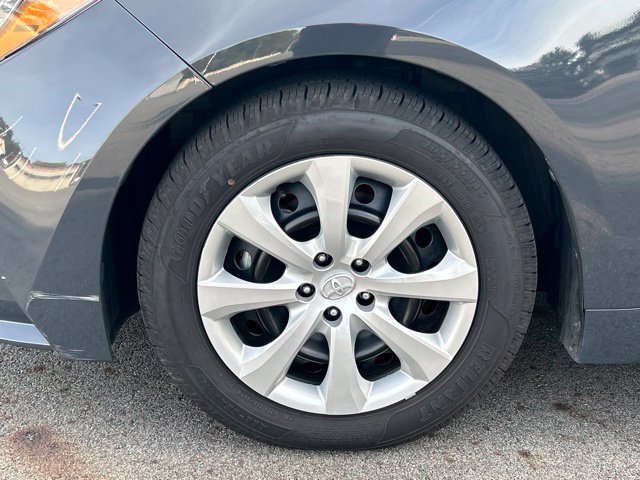 Used 2024 Toyota Corolla LE FWD image 15