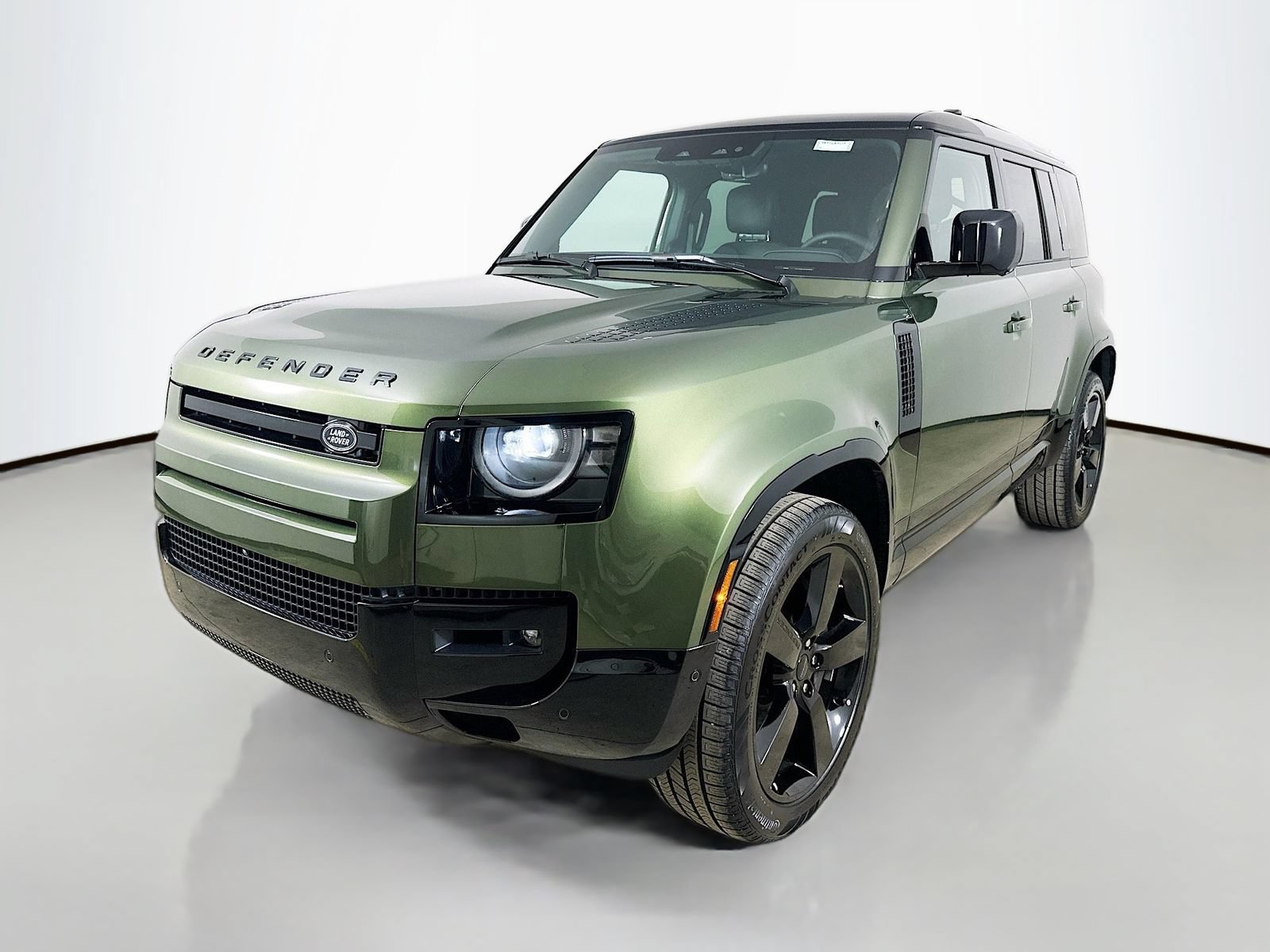 New 2026 Land Rover Defender 110 X-Dynamic SE