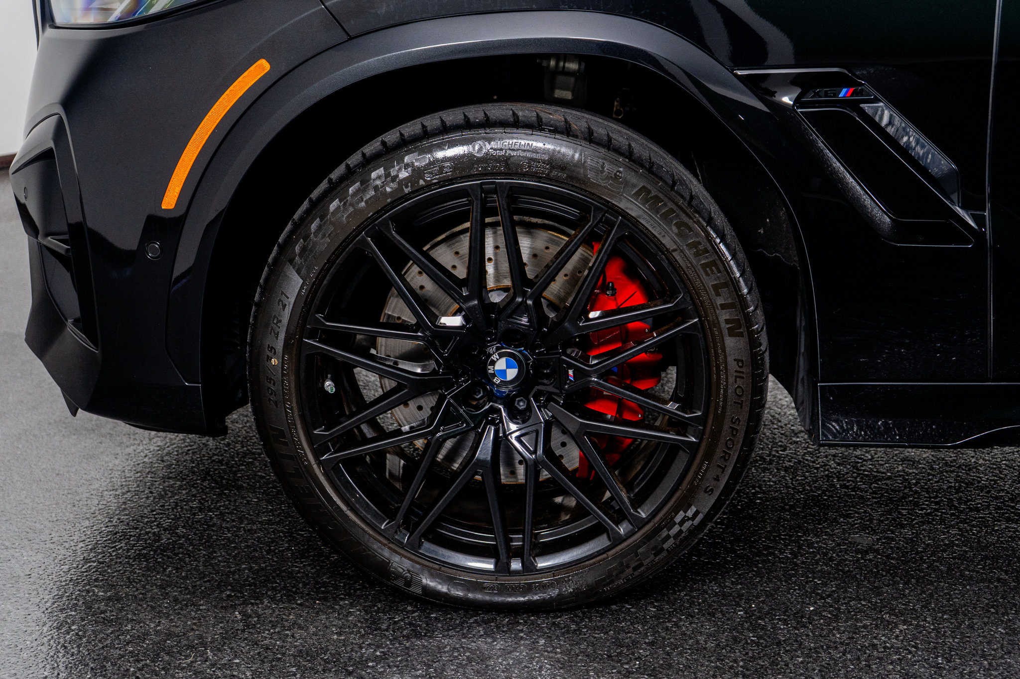 Used 2025 BMW X6 M Competition image 19