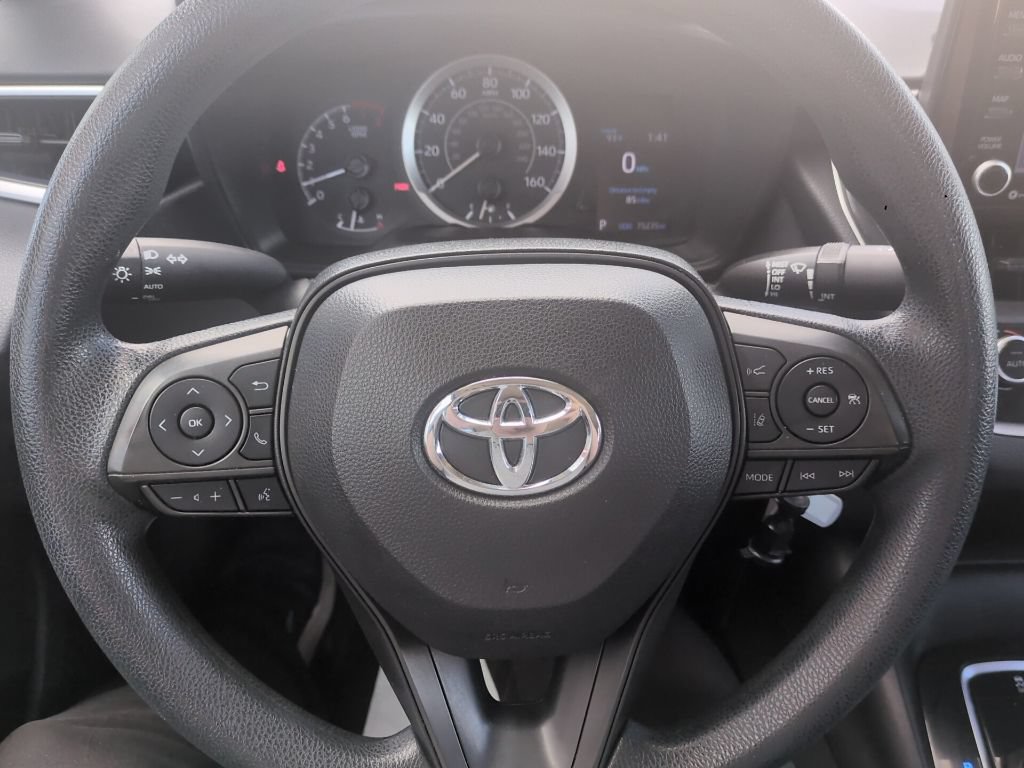 Used 2022 Toyota Corolla LE FWD image 12