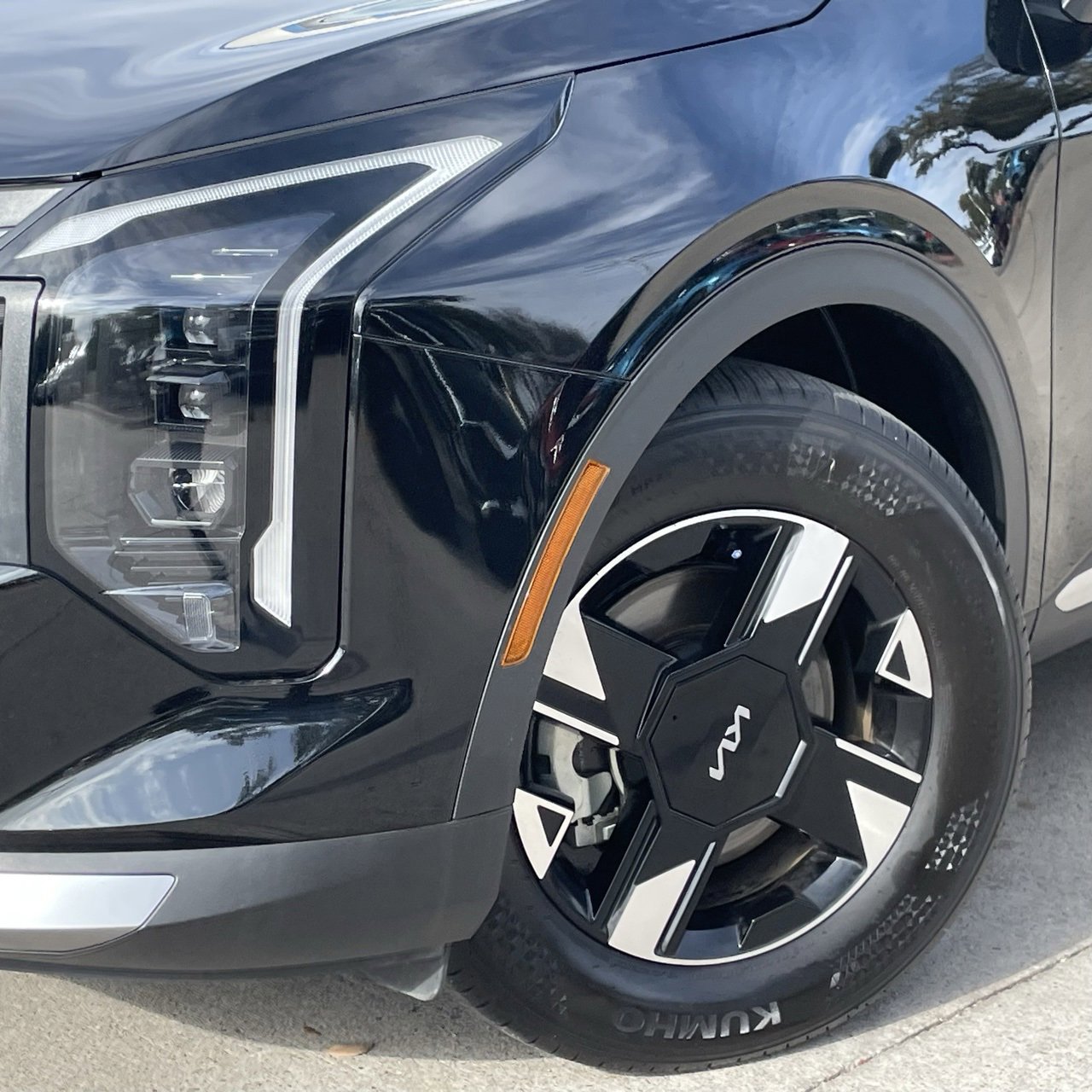 Used 2026 Kia Sportage LX image 8