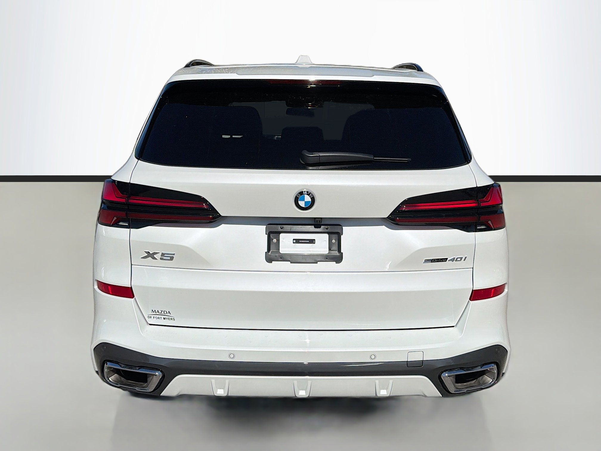 Used 2026 BMW X5 sDrive40i image 4