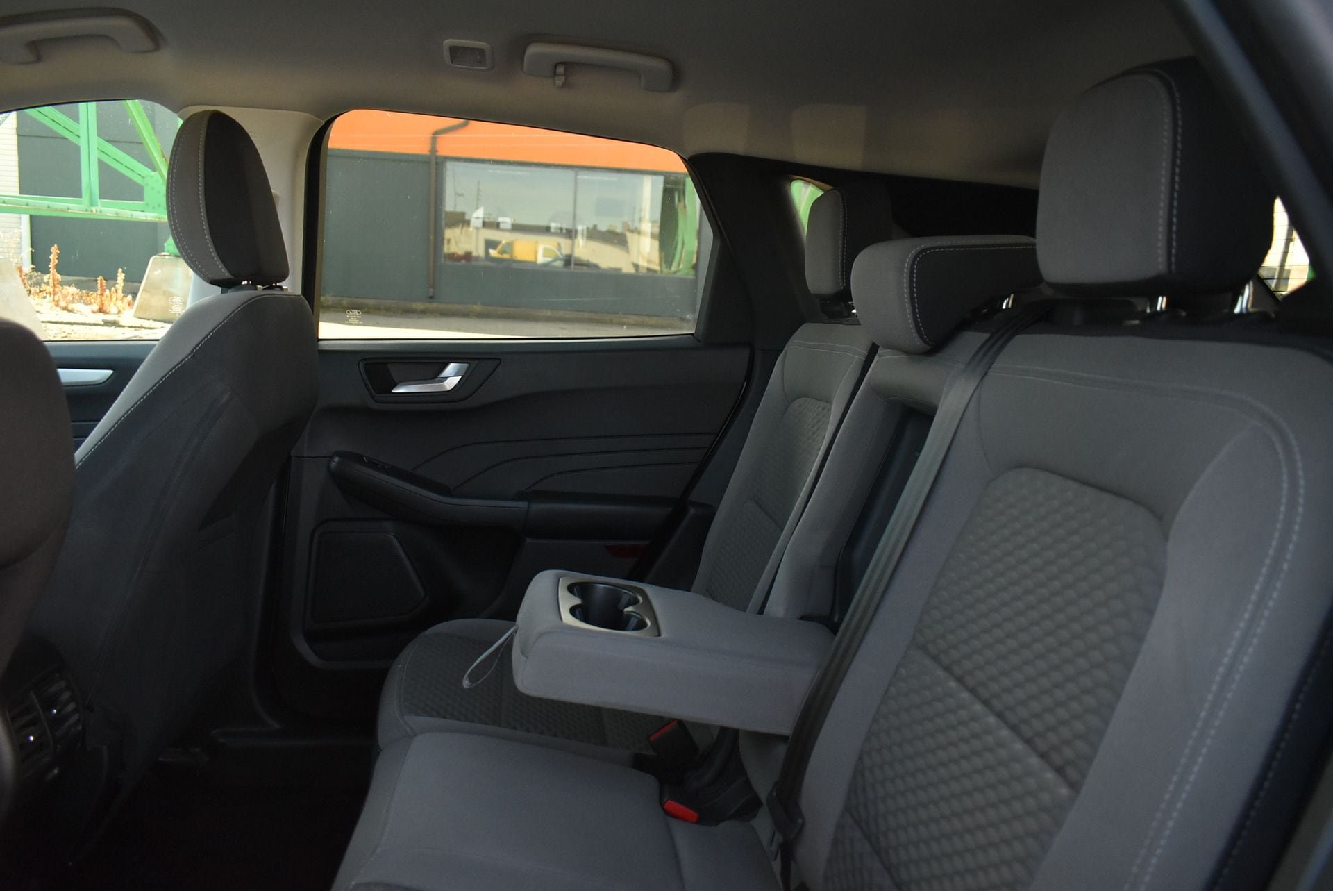 Used 2021 Ford Escape SE w/ SE Sport Appearance Package AWD/4WD image 16