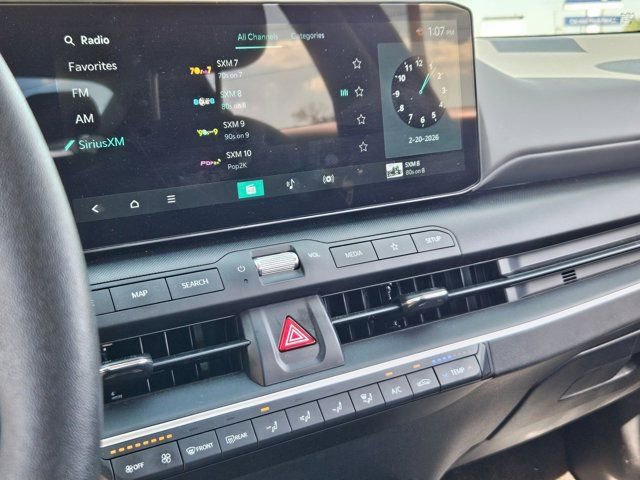 Used 2025 Kia K4 LXS image 17