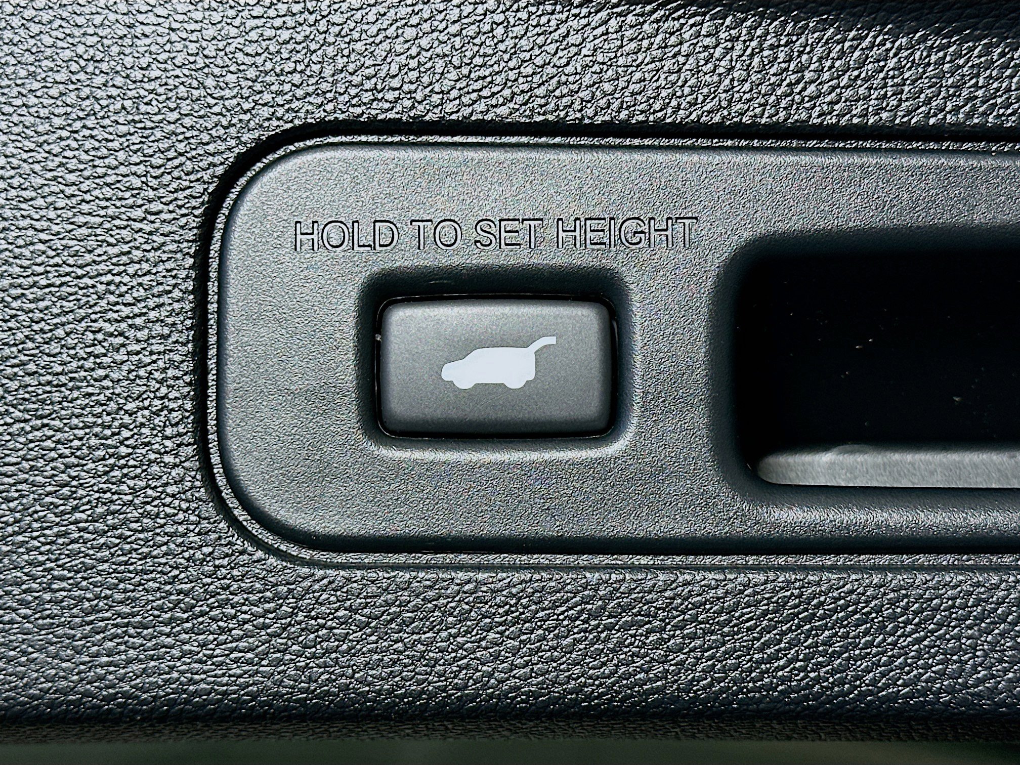 Used 2023 Acura MDX SH-AWD w/ Technology Package image 32