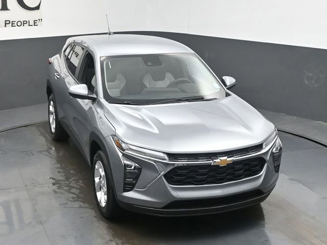 New 2026 Chevrolet Trax LS image 25