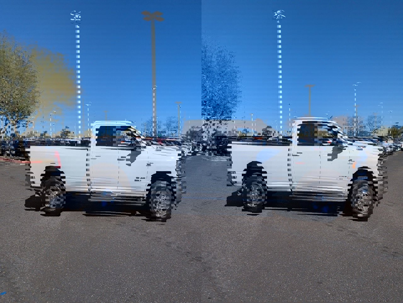 Used 2021 RAM 3500 Big Horn image 28